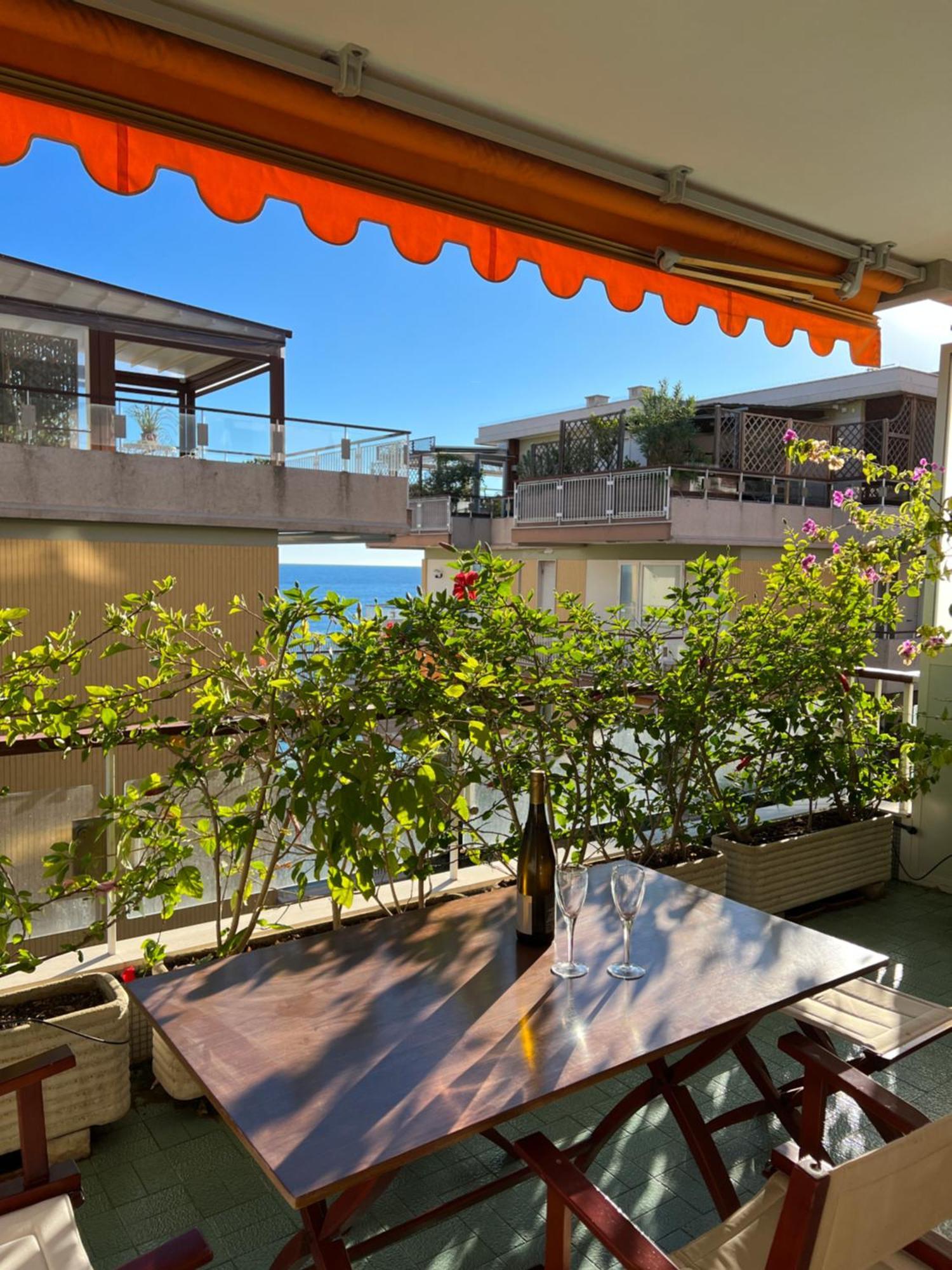 Tre Ponti Beach Apartment - Terrazzo Vista Mare Sanremo Exteriér fotografie